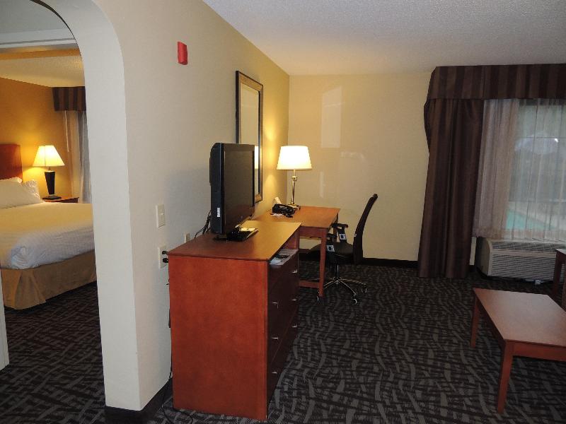 Holiday Inn Express Birmingham Ne Trussville image