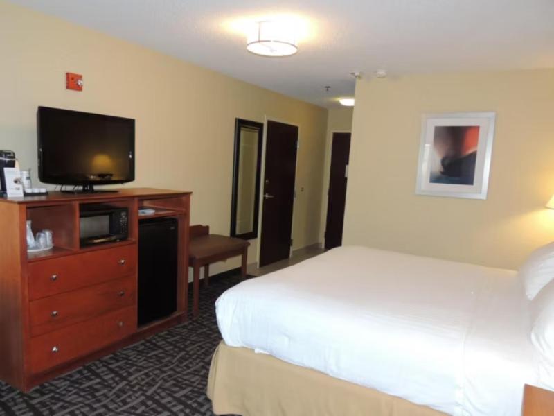Holiday Inn Express Birmingham Ne Trussville image