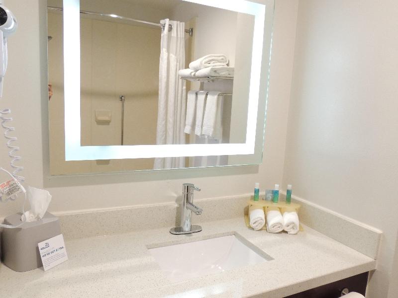 Holiday Inn Express Birmingham Ne Trussville image