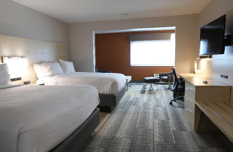 Holiday Inn Express Biloxi - Beach Blvd photo 13