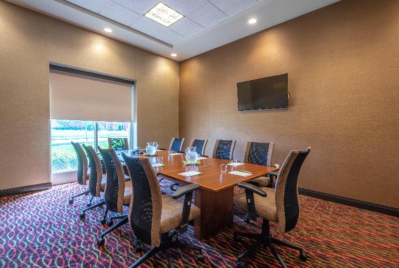 Holiday Inn Murfreesboro image