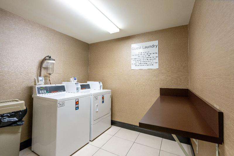 Holiday Inn Murfreesboro image