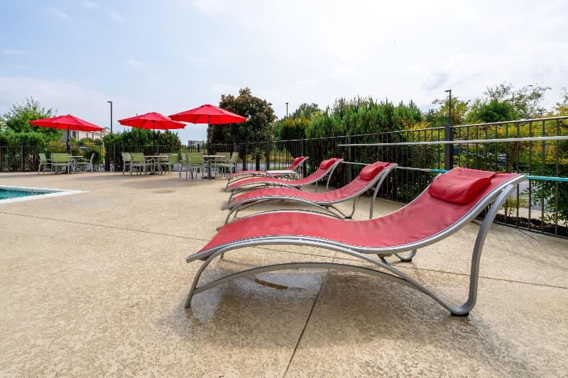 Holiday Inn Murfreesboro image