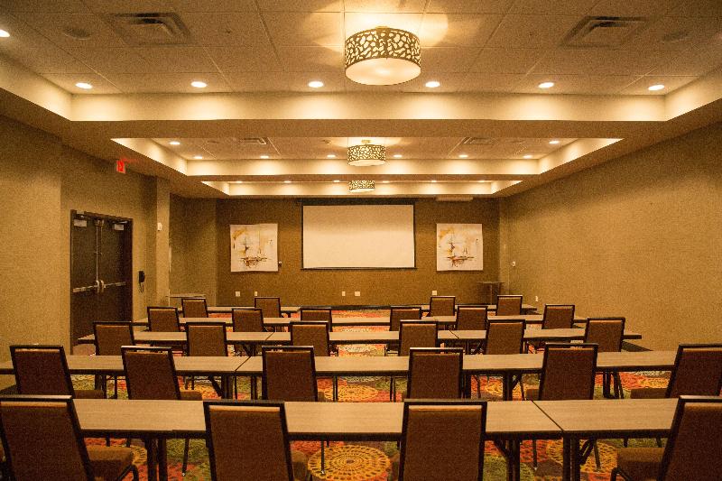 Holiday Inn Murfreesboro image