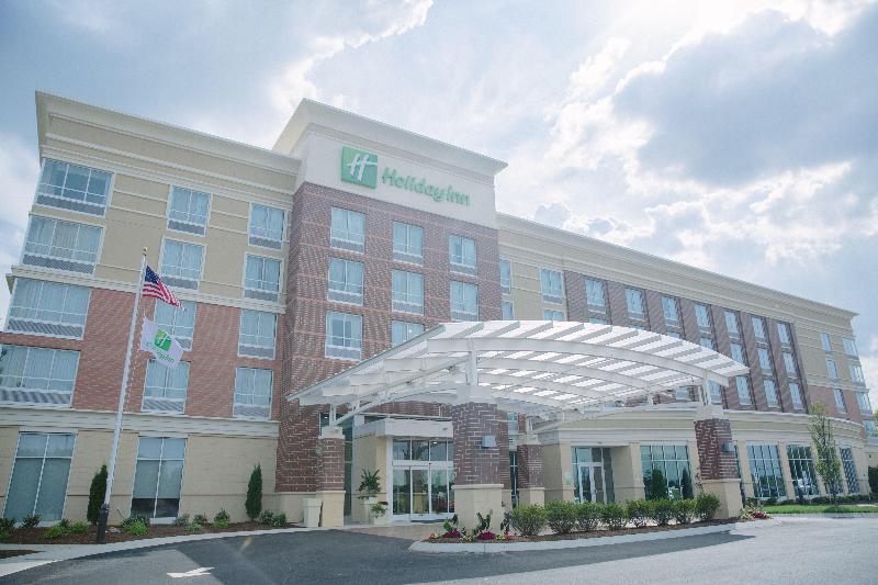 Holiday Inn Murfreesboro image