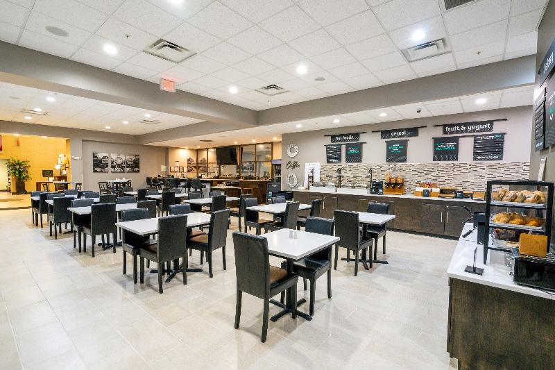 Holiday Inn Murfreesboro image