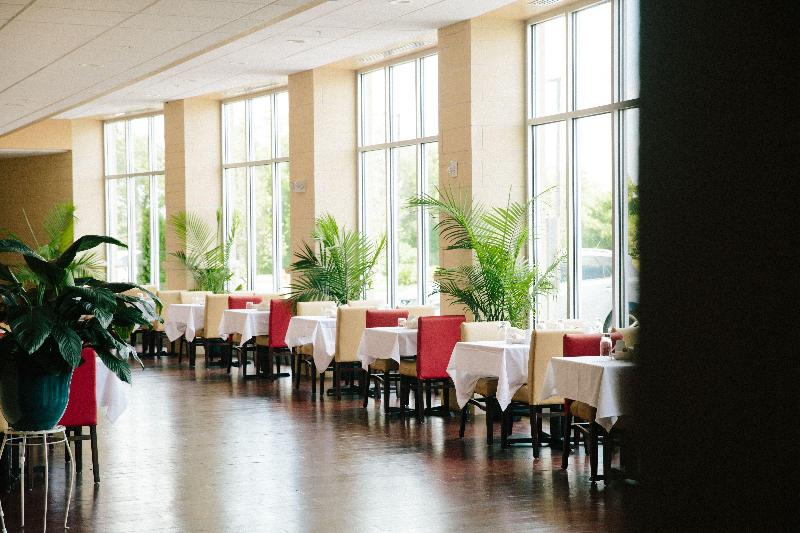 Holiday Inn Murfreesboro image