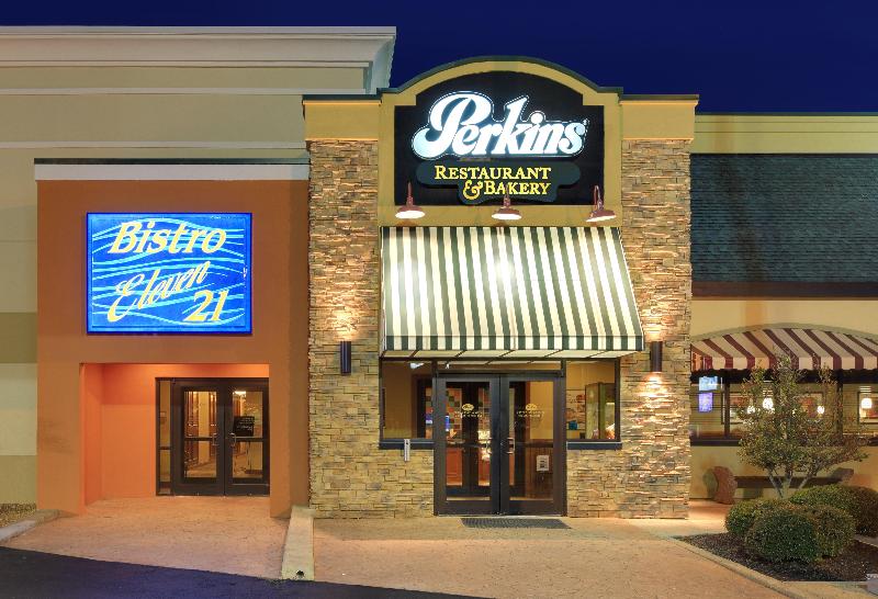 Holiday Inn Blytheville image