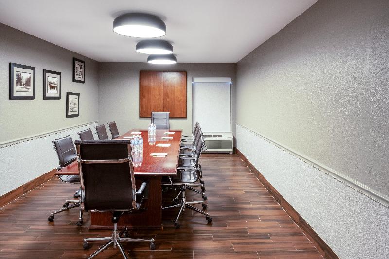 Holiday Inn Blytheville image