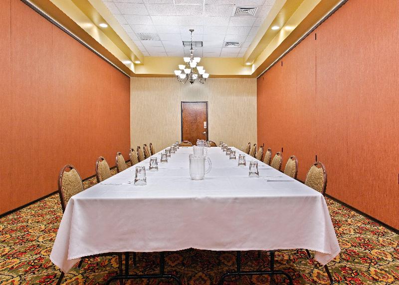 Holiday Inn Blytheville image