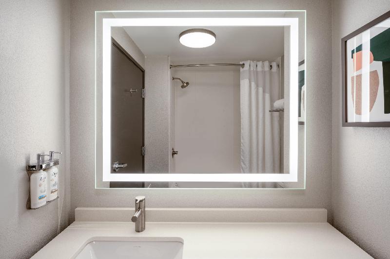 Holiday Inn Blytheville image