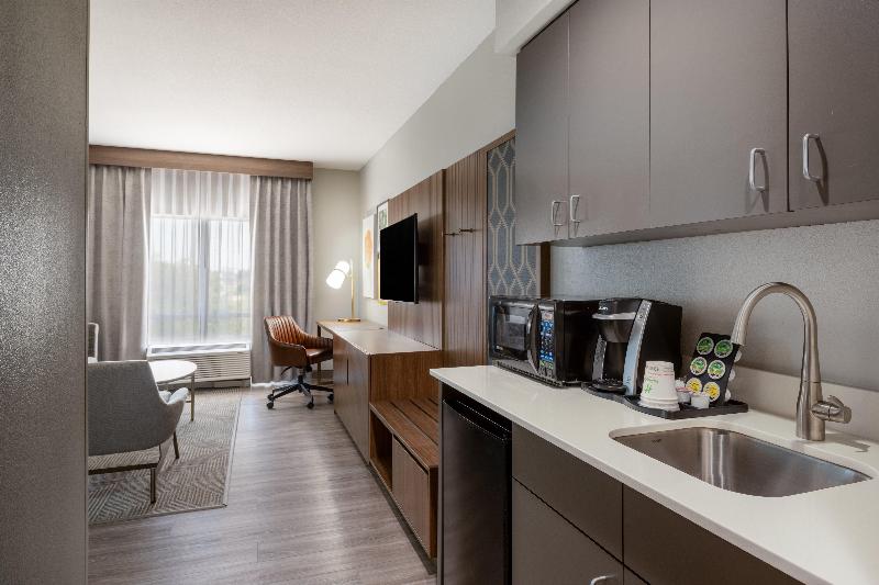 Holiday Inn Blytheville image