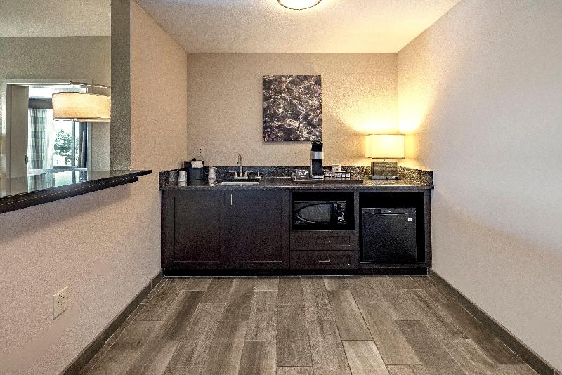 Holiday Inn Owensboro Riverfront image