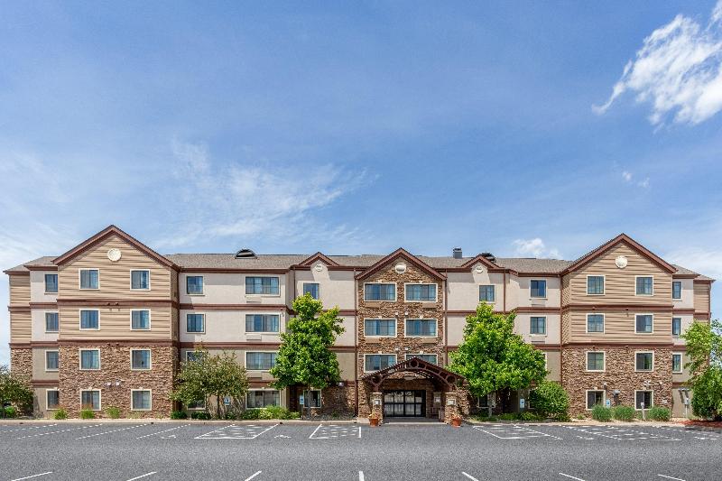 Staybridge Suites DAVENPORT image