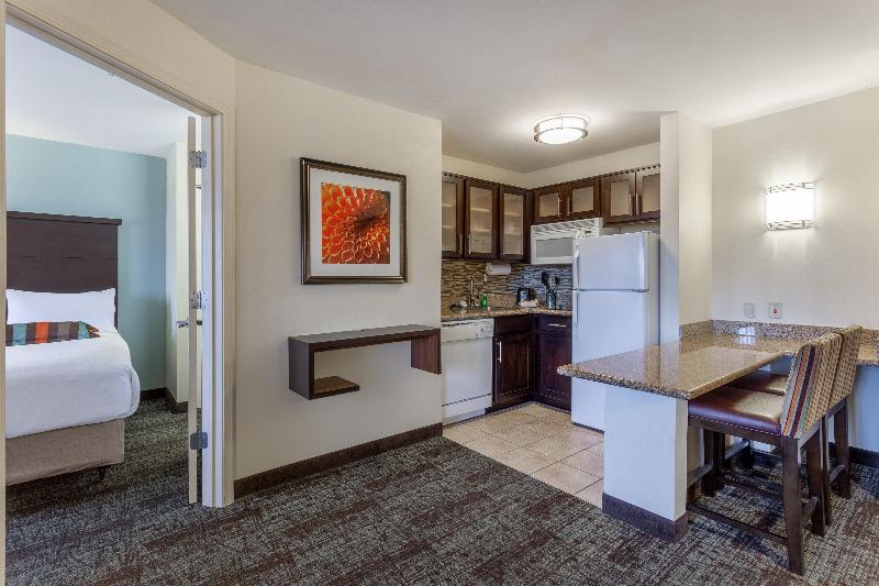 Staybridge Suites DAVENPORT image