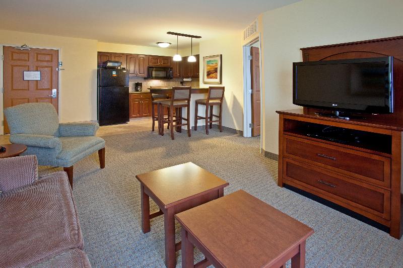 Staybridge Suites Elkhart North photo 15
