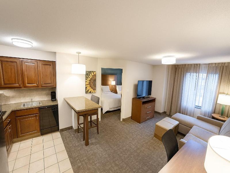 Staybridge Suites Elkhart North image