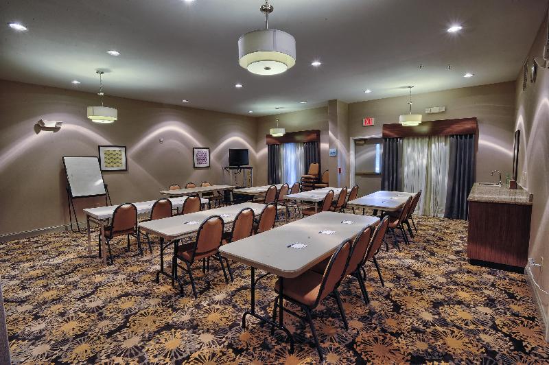 Holiday Inn Express & Suites Pell City By IHG image