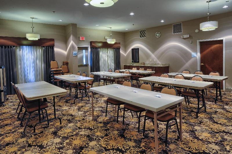Holiday Inn Express & Suites Pell City By IHG image