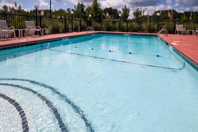 Holiday Inn Express & Suites Pell City By IHG image