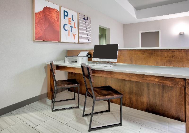 Holiday Inn Express & Suites Pell City By IHG image