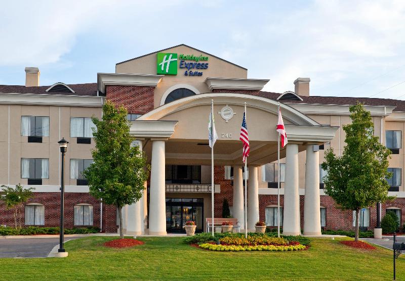 Holiday Inn Express & Suites Pell City By IHG image