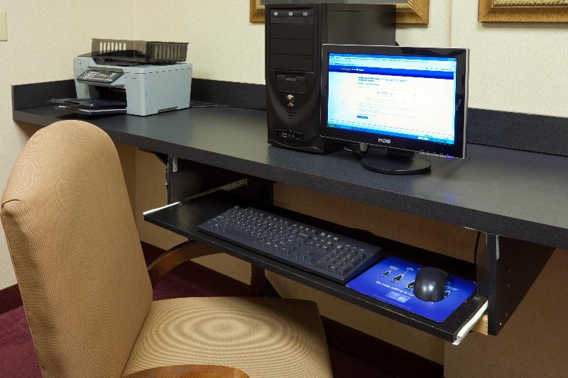 Holiday Inn Express & Suites Pell City By IHG image
