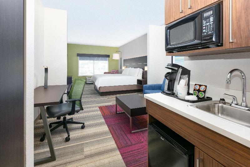 Holiday Inn Express & Suites Pell City By IHG image