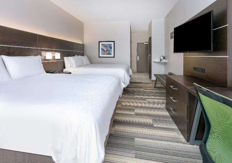 Holiday Inn Express & Suites Pell City By IHG image