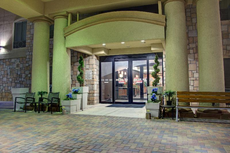 Holiday Inn Express & Suites Paris By IHG image