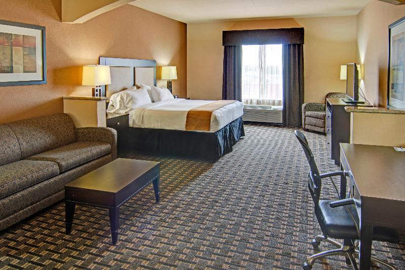 Holiday Inn Express & Suites Paris By IHG image