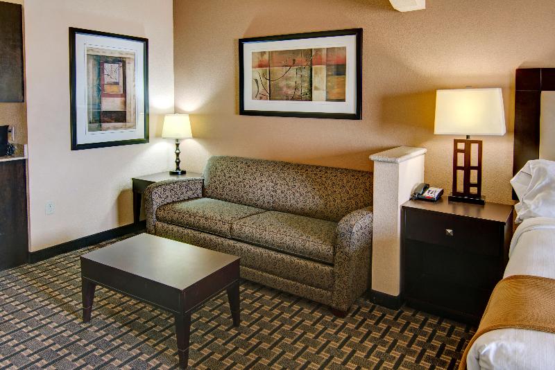 Holiday Inn Express & Suites Paris By IHG image