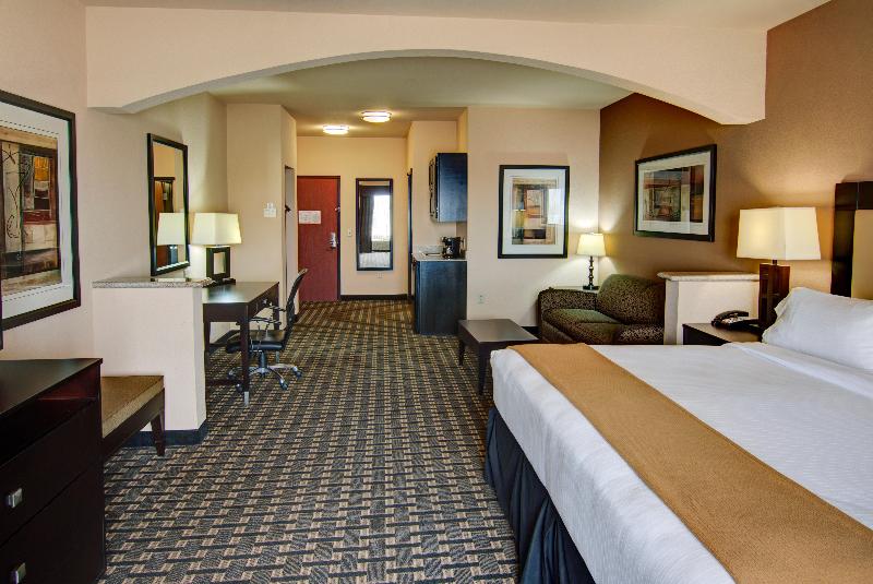 Holiday Inn Express & Suites Paris By IHG image
