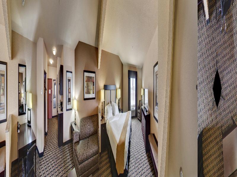 Holiday Inn Express & Suites Paris By IHG image