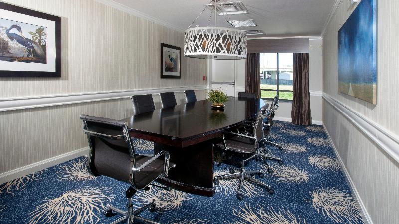 Holiday Inn Express and Suites Morgan City Tiger I image