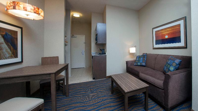Holiday Inn Express and Suites Morgan City Tiger I image