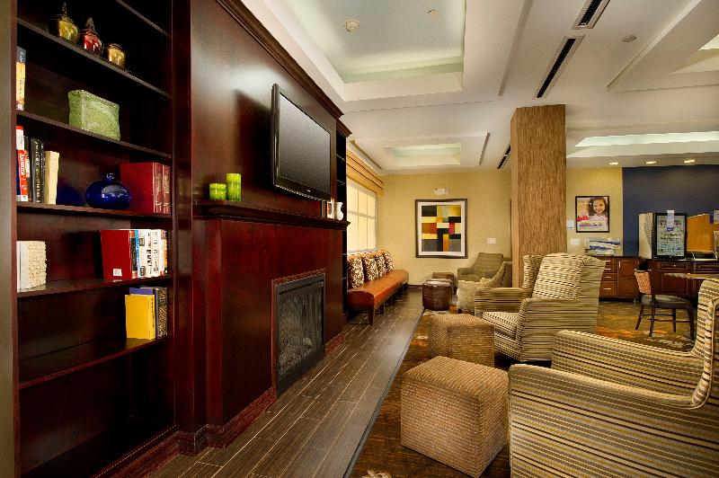 Holiday Inn Express & Suites Uvalde By IHG image