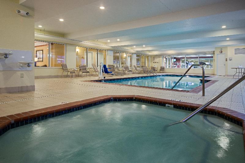 Holiday Inn Express and Suites Vandalia image