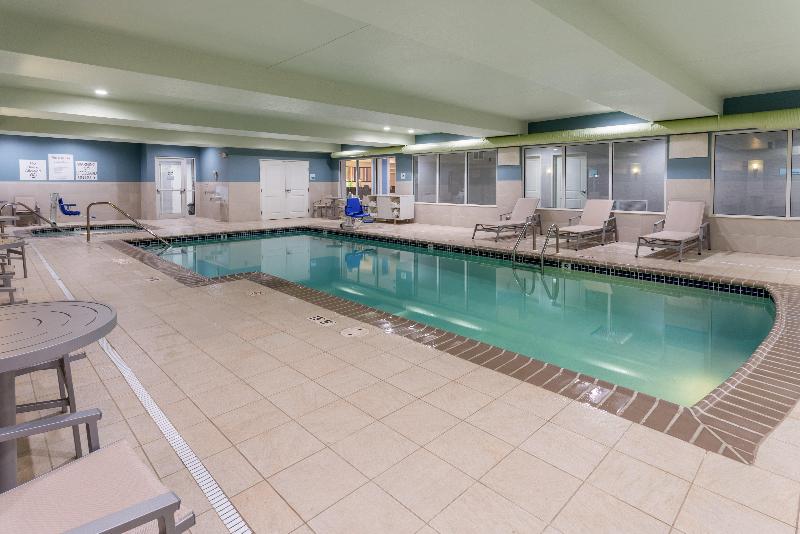 Holiday Inn Express and Suites Vandalia image
