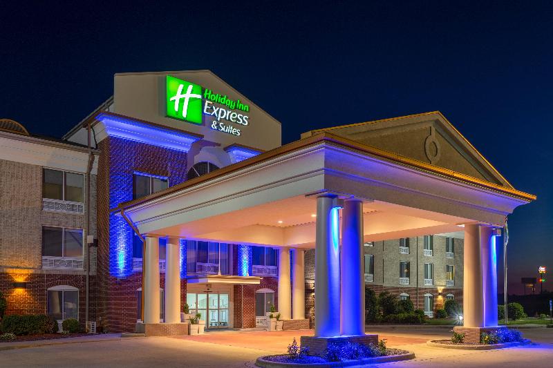 Holiday Inn Express and Suites Vandalia image