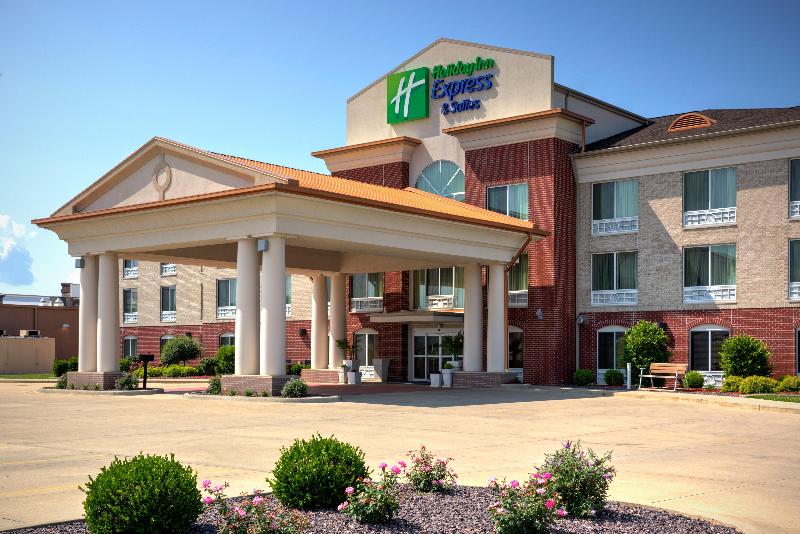 Holiday Inn Express and Suites Vandalia image