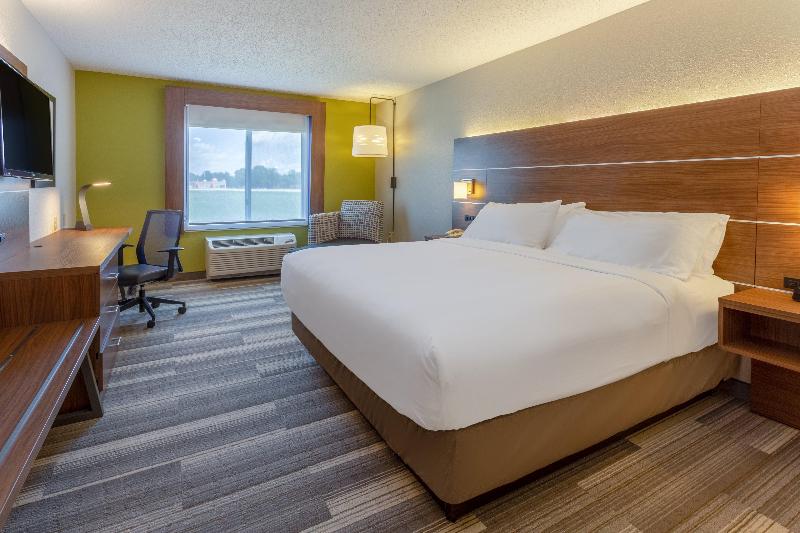 Holiday Inn Express and Suites Vandalia image