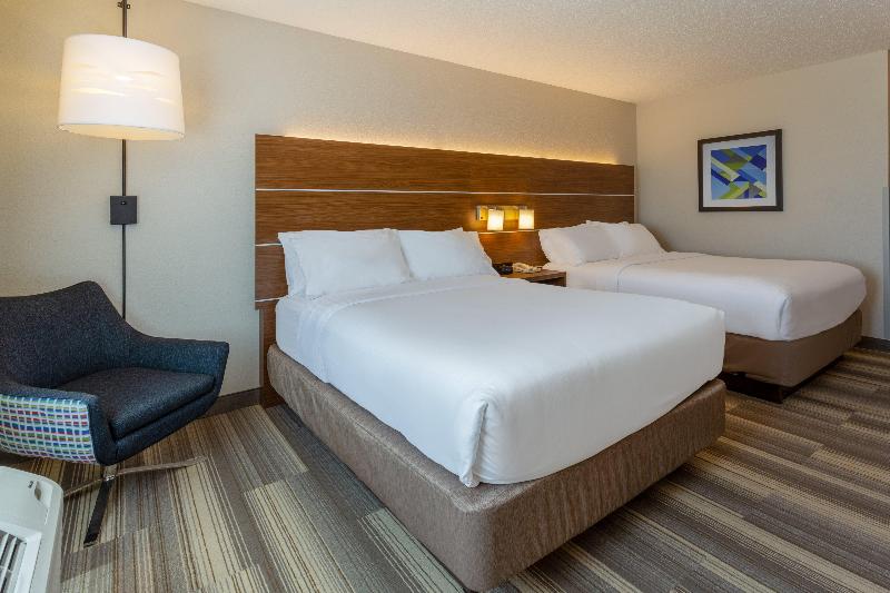 Holiday Inn Express and Suites Vandalia image