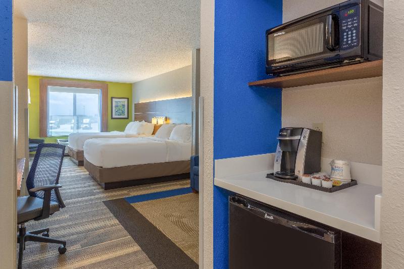 Holiday Inn Express and Suites Vandalia image