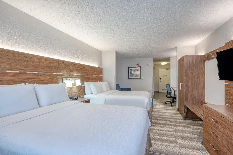 Holiday Inn Express and Suites Vandalia image