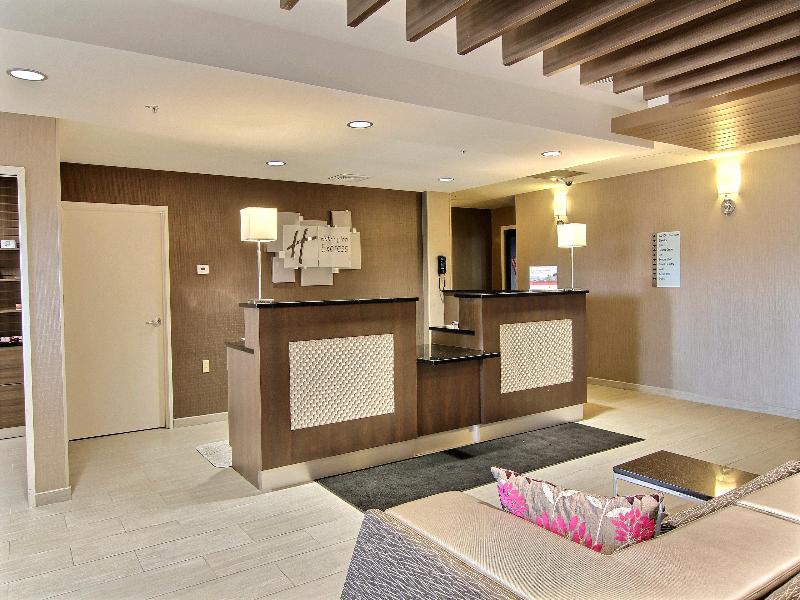 Holiday Inn Express Fargo West Acres image