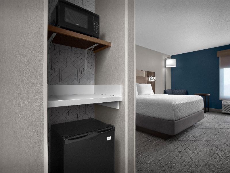 Holiday Inn Express Fargo West Acres image