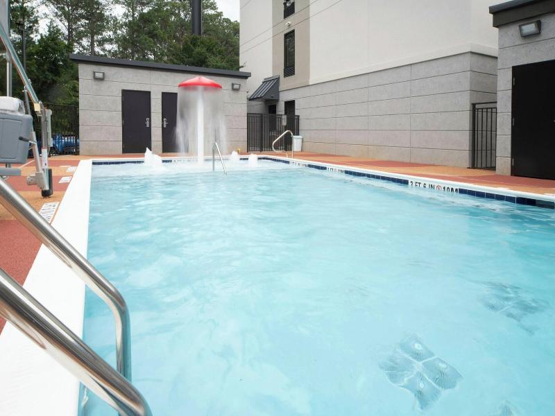 Four Points by Sheraton Fayetteville Fort Liberty
