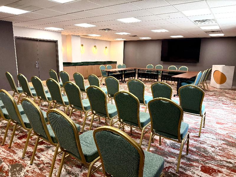 Holiday Inn Savannah S I 95 Gateway image