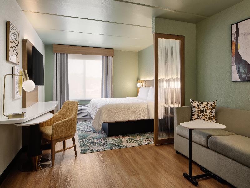 Holiday Inn Savannah S I 95 Gateway image